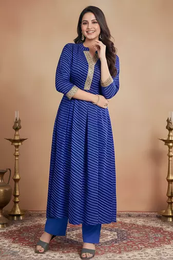 White color cotton fabric designer printed graceful girlie casual kurta set