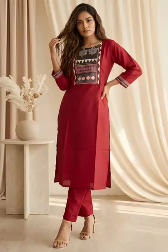 Maroon color roman silk fabric designer printed graceful girlie casual kurta set
