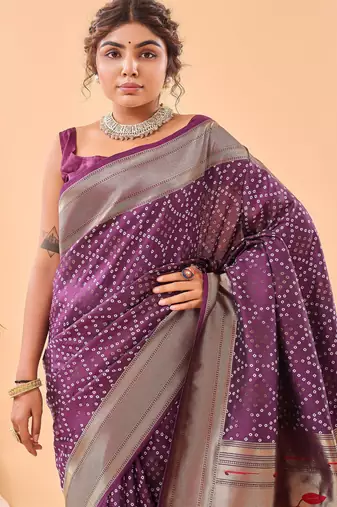 Purple bandhani weaving saree with heavy pallu