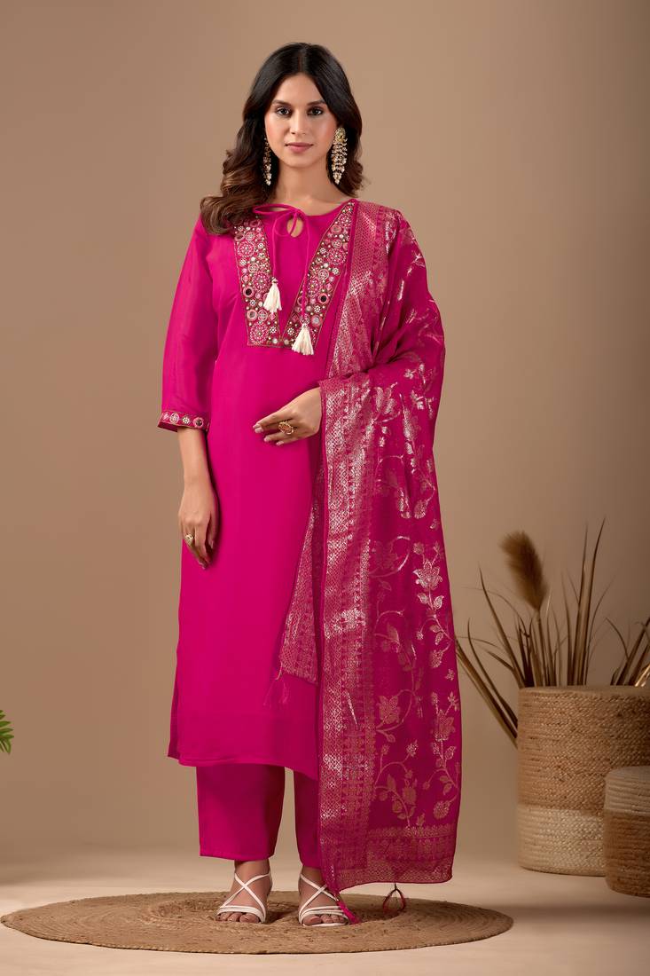 Pink embroidered mul chanderi kurta pant set with banarasi jacquard dupatta