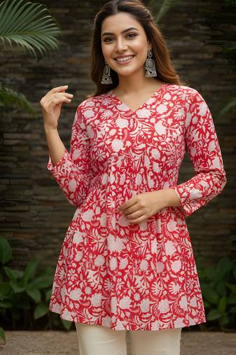 Red color beautiful sophisticated graceful formal short kurta for girls