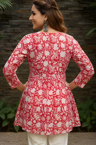 Red color beautiful sophisticated graceful formal short kurta for girls