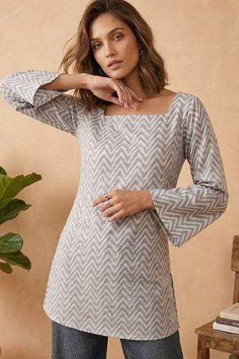 Grey color beautiful sophisticated graceful formal short kurta for girls