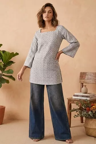 Grey color beautiful sophisticated graceful formal short kurta for girls