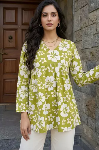 Green color beautiful sophisticated graceful formal short kurta for girls