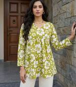 Green color beautiful sophisticated graceful formal short kurta for girls