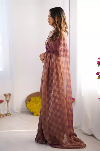 Onion color nc chiffon chex fabric beautiful designer woven saree with cut dana lace border