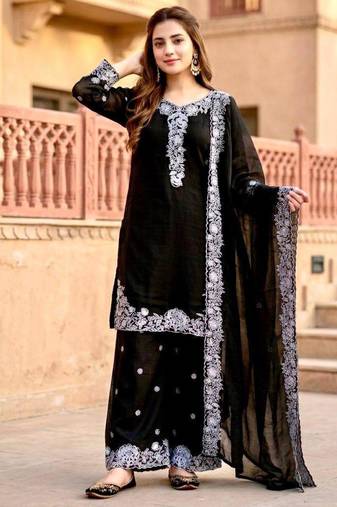 Black chanderi embroidered kurta-sets