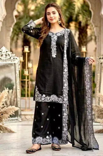 Black chanderi embroidered kurta-sets