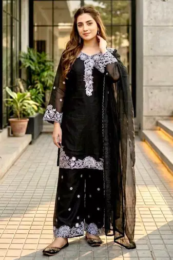 Black chanderi embroidered kurta-sets