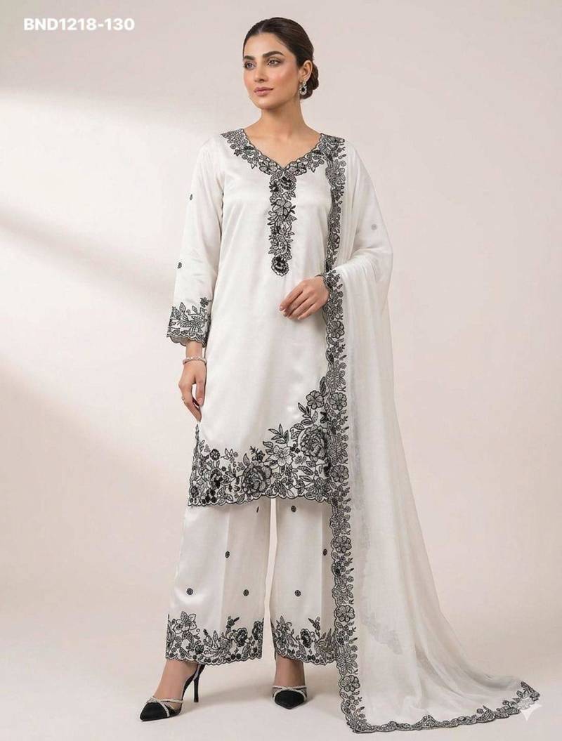 White crepe embroidered kurta-sets