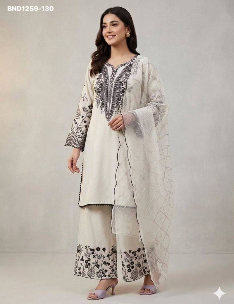 White cotton blend embroidered kurta-sets