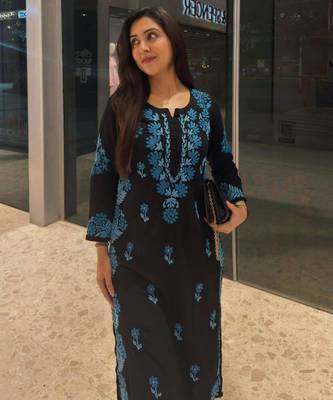 Black silk blend embroidered kurta-sets 3