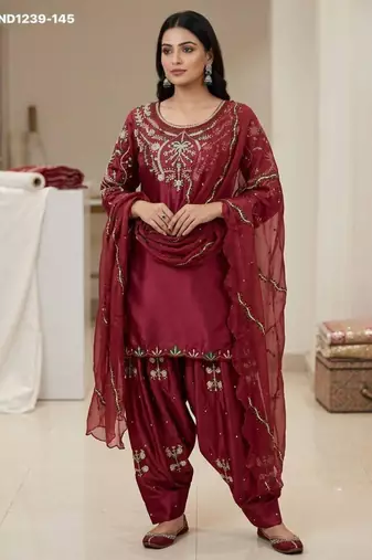 Pink silk blend embroidered kurta-sets
