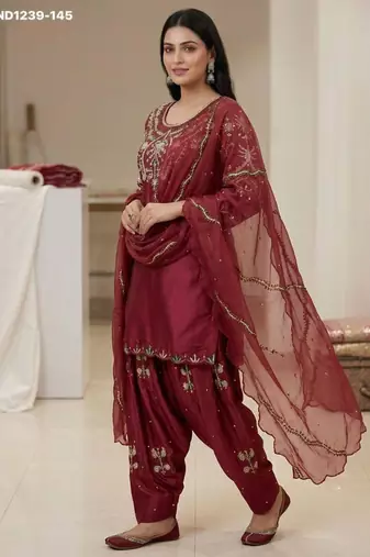 Pink silk blend embroidered kurta-sets