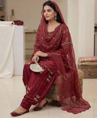 Pink silk blend embroidered kurta-sets 3
