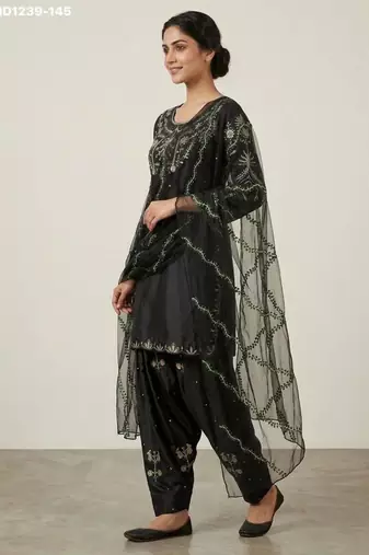 Black silk blend embroidered kurta-sets