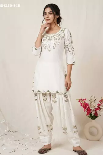 White silk blend embroidered kurta-sets