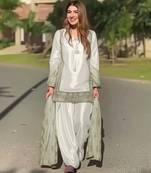 Off-white silk blend embroidered kurta-sets