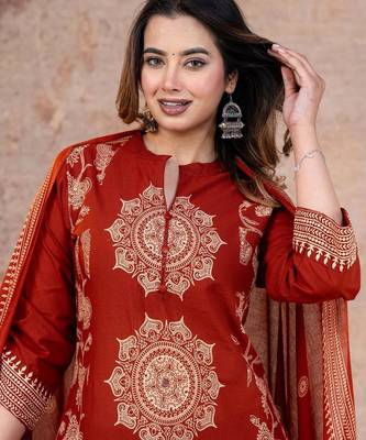 Cotton cambric printed straight kurti-pant-dupatta set 2