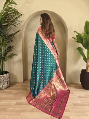 Teal color silk blend saree 4