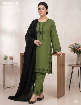 Green rayon embroidered kurta-sets 4