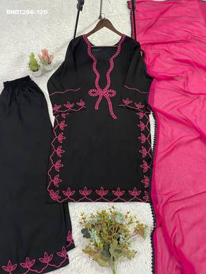 Black rayon embroidered kurta-sets 3