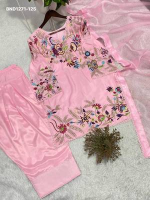 Baby-pink silk blend embroidered kurta-sets 2