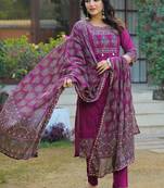 Cotton printed straight kurti-pant-dupatta set