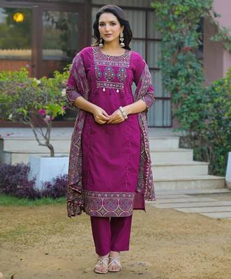 Cotton printed straight kurti-pant-dupatta set 2
