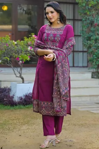 Cotton printed straight kurti-pant-dupatta set