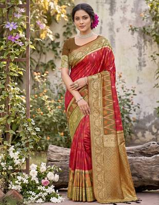 Red color soft silk fabric woven designer ethnic partywear saree 1