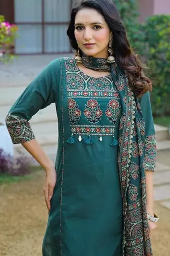 Cotton printed straight kurti-pant-dupatta set