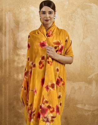 Yellow color georgette fabric floral printed trendy girlie looks saree 3