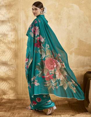 Sea green color georgette fabric floral printed trendy girlie looks saree 2