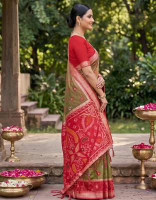Mehandi color soft silk fabric woven designer partywear saree 4
