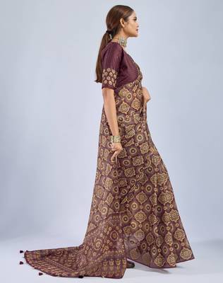 Maroon color stylish ajrak printed traditional chiffon fabric saree 4