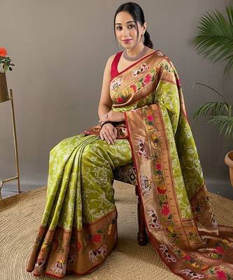 Pista green style silk blend zari weaving contrust border saree with blouse 4