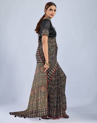 Black color stylish ajrak printed traditional chiffon fabric saree 4