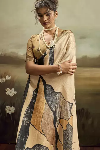 Beige color jacquard silk fabric fabric beautiful floral print saree
