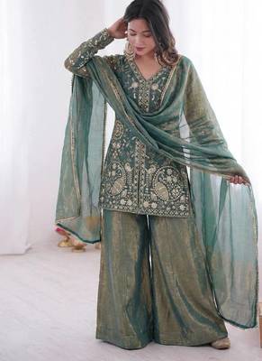 Sea green embroidered fendy kurta set with dupatta 3