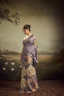 Purple color jacquard silk fabric fabric beautiful floral print saree 4