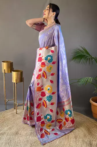 Lavender soft silk blend saree with rich weaved heavy pallu & 3d traditional design with gold and silver zari