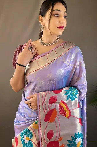 Lavender soft silk blend saree with rich weaved heavy pallu & 3d traditional design with gold and silver zari