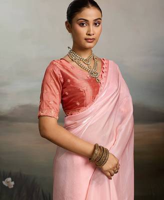 Rose pink color beautiful satin fabric glamorous bollywood style saree 3