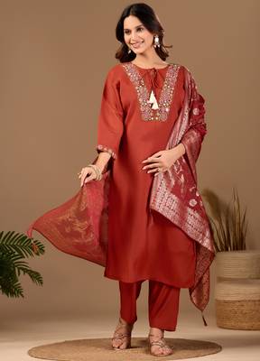 Rust embroidered mul chanderi kurta pant set with banarasi jacquard dupatta 3