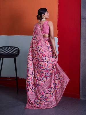 Pink color smart cotton crepe fabric beautiful designer printed saree 2