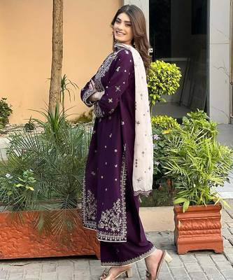 women's  georgette sequins embroidered kurta pant with dupatta set 3