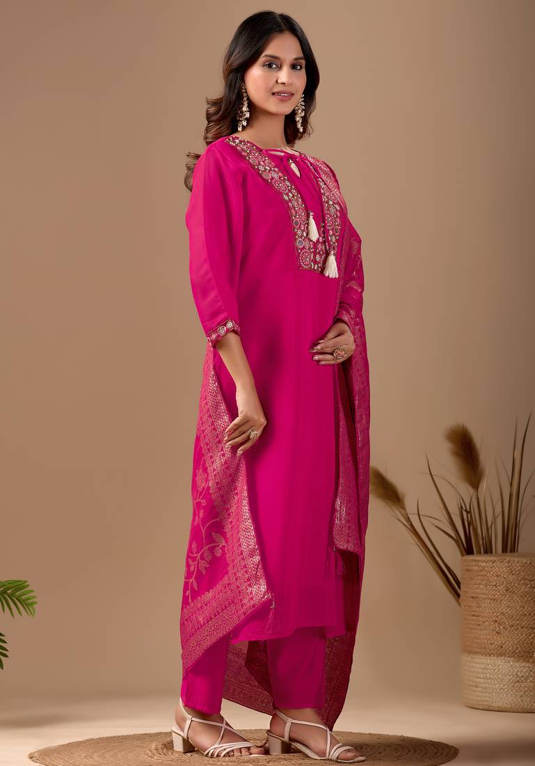 Pink embroidered mul chanderi kurta pant set with banarasi jacquard dupatta