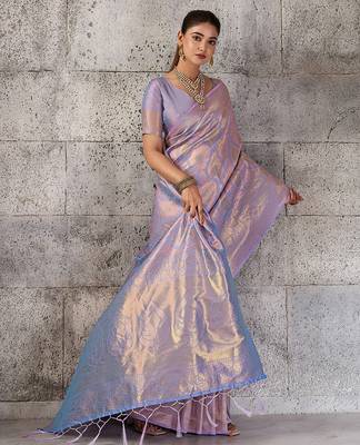 Lavender color rich sophisticated kanjivaram blend silk saree 4